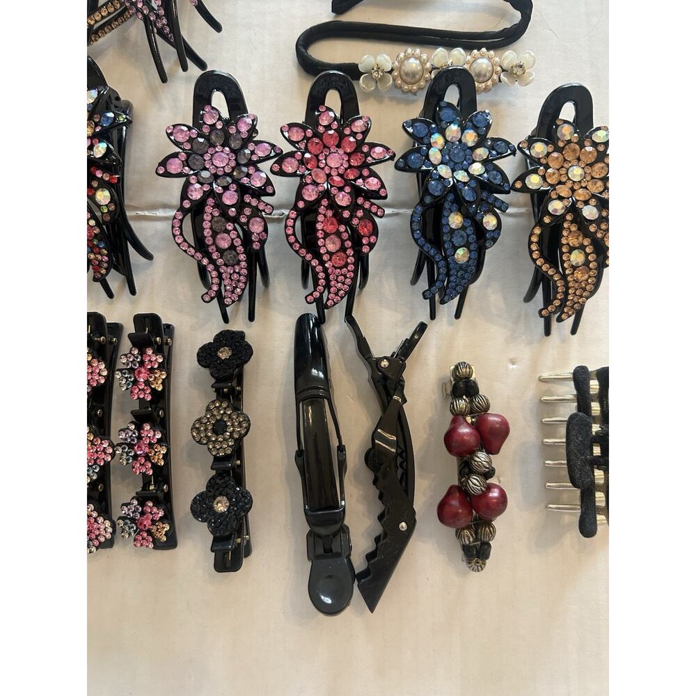 Lot Of 19 Rhinestone & Black Hair‎ Clips Pink Blue Purple Clear Stones - Picture 4 of 7
